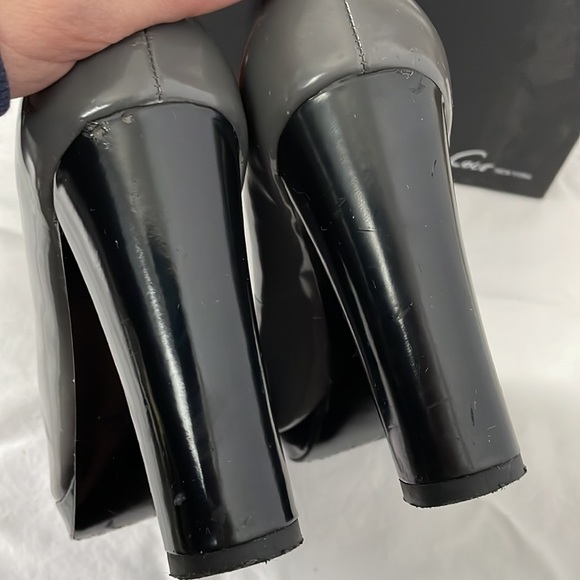 Kenneth Cole New York grey pattern leather heels - Picture 7 of 9